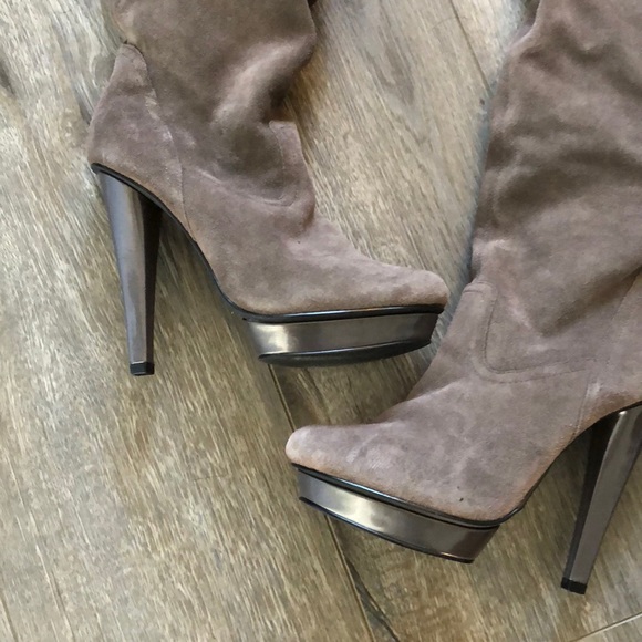 Dark grey over the knee platform heel boots - Picture 2 of 5